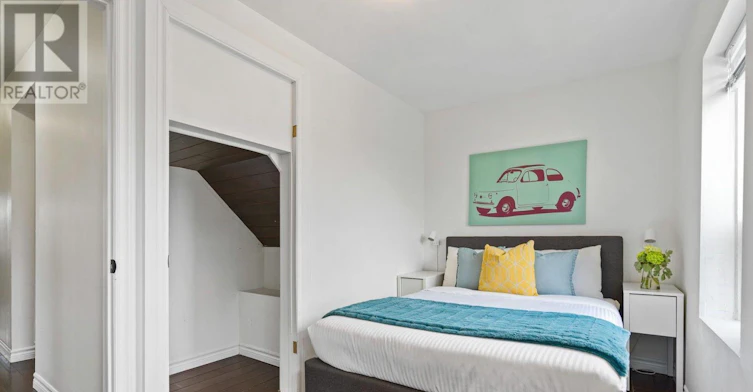 UPPER-5654 Desson Avenue, Niagara Falls, ON, L2G 3T2 - 11