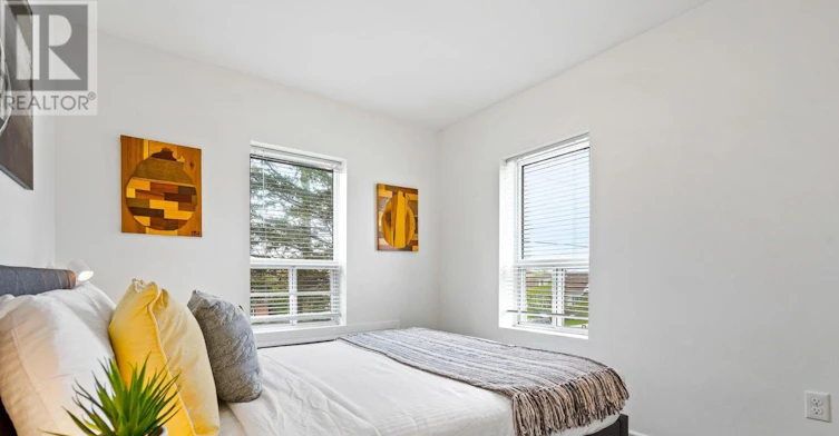UPPER-5654 Desson Avenue, Niagara Falls, ON, L2G 3T2 - 10