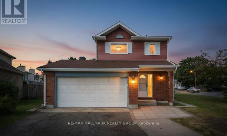 55 Fair Oaks Crescent