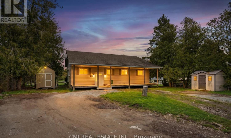 28 River Drive