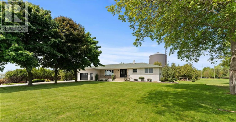 1502 4 Road, Kingsville, ON, N0P 2G0 - 2
