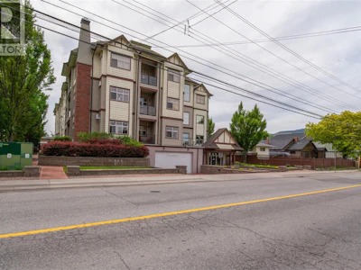 305-240 W Wade Avenue Avenue - 2