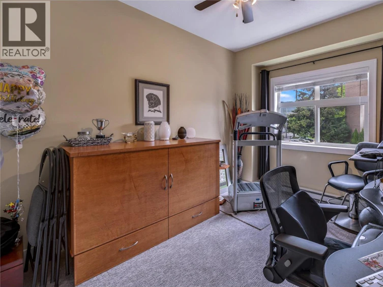 305-240 W Wade Avenue Avenue, Penticton, BC, V2A 1T8 - 16