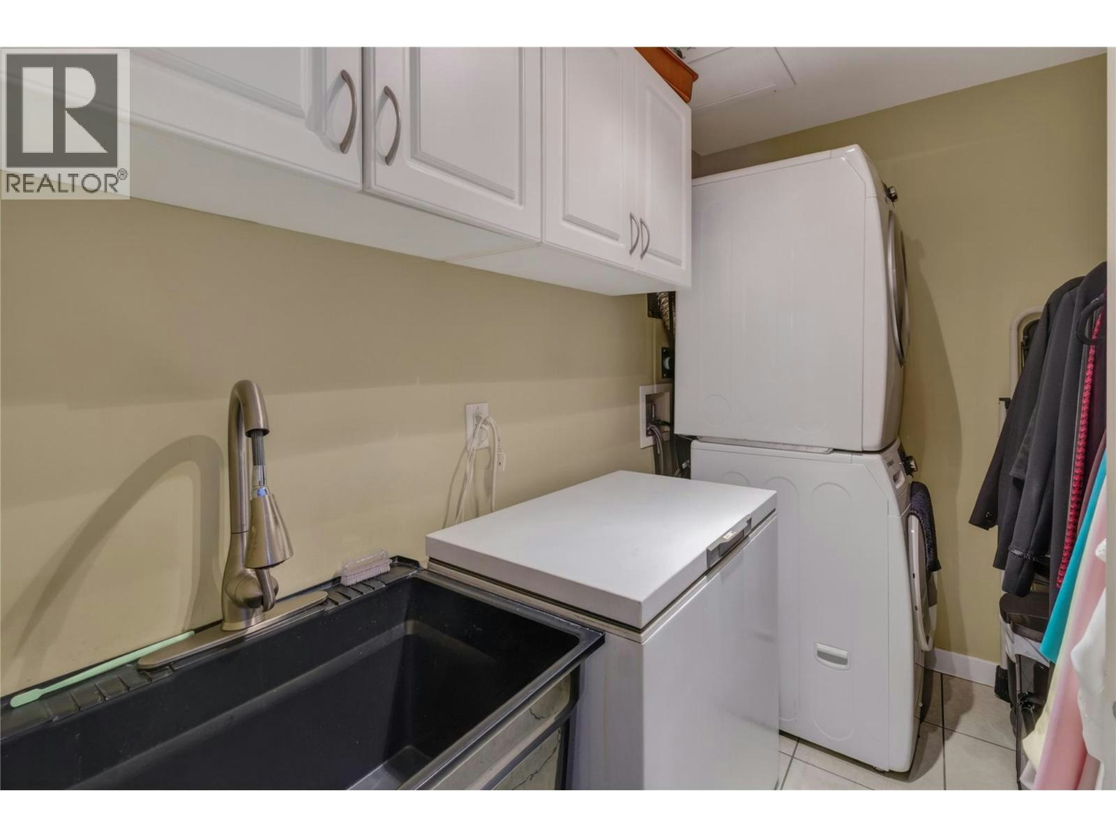 305-240 W Wade Avenue Avenue, Penticton, BC, V2A 1T8 - 26