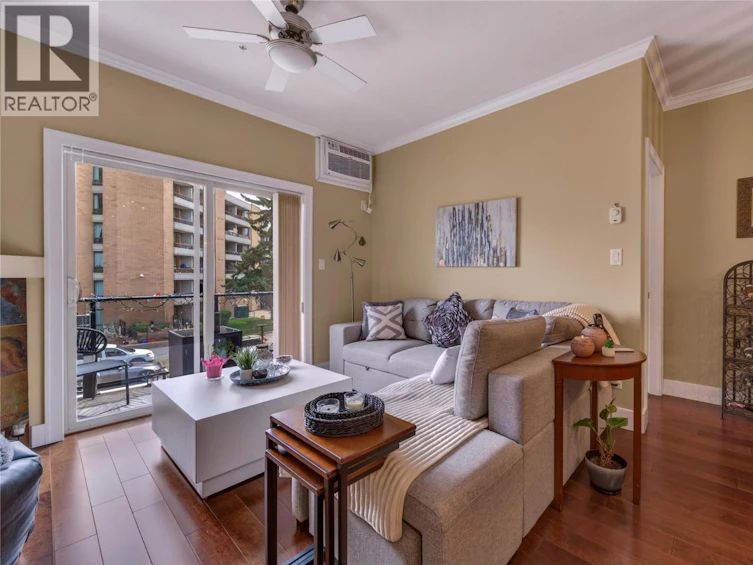 305-240 W Wade Avenue Avenue, Penticton, BC, V2A 1T8 - 4