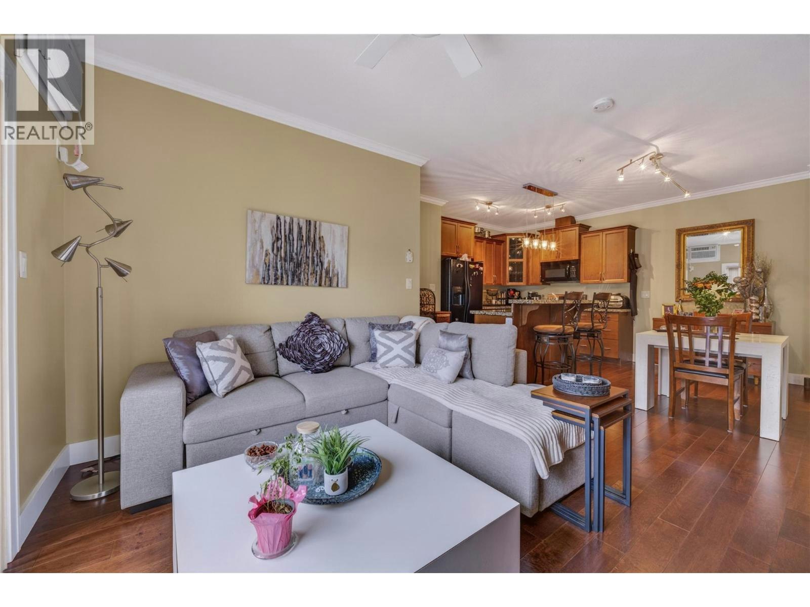 305-240 W Wade Avenue Avenue, Penticton, BC, V2A 1T8 - 10