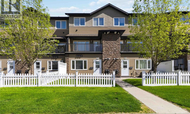 803-110 Shillington Crescent