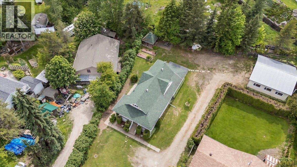 25 Davis Avenue - 5