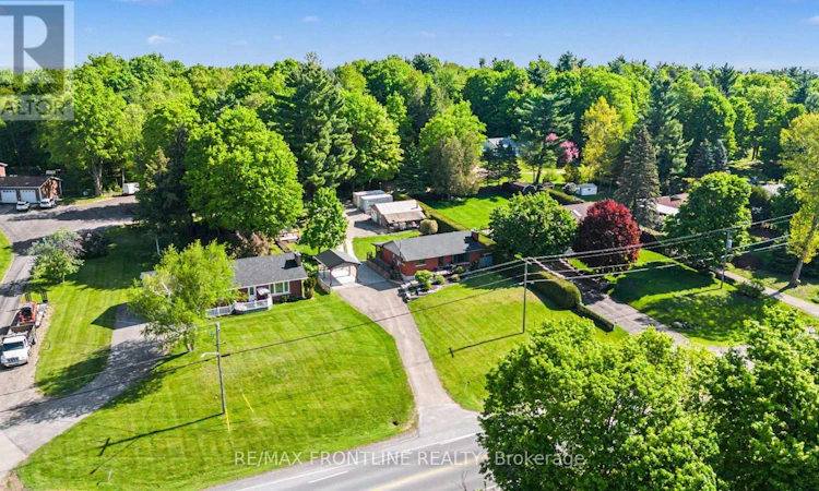 2436 Rideau Ferry Road