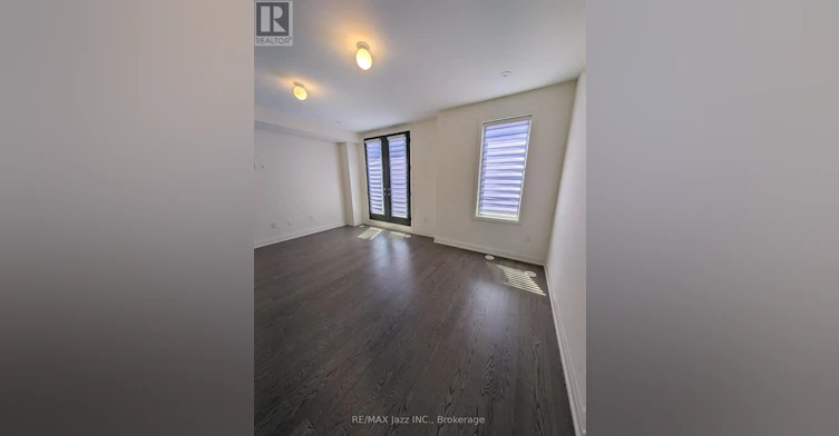 20 Clarington Boulevard, Clarington, ON, L1C 7E5 - 7