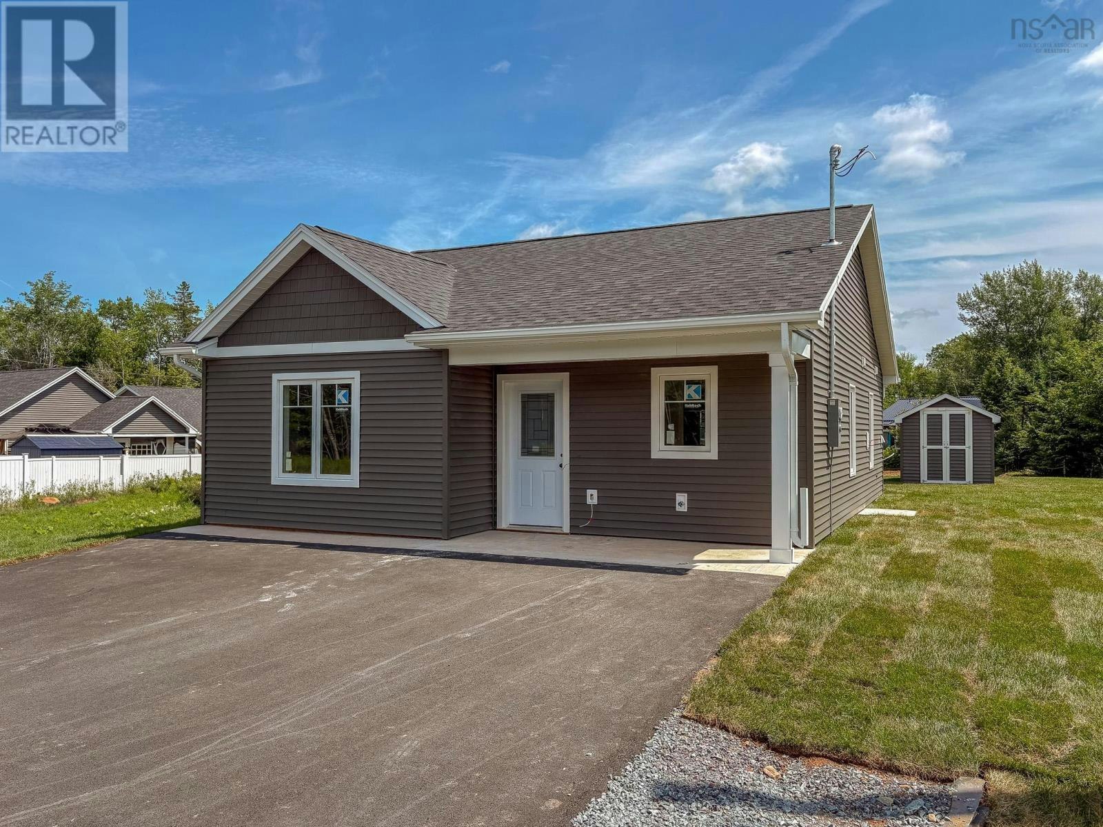 37 Amelia Avenue, Stewiacke, NS, B0N 2J0