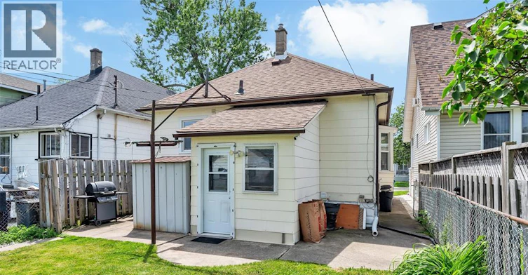 UPPER-1166 Pierre Avenue, Windsor, ON, N9A 1L4 - 20