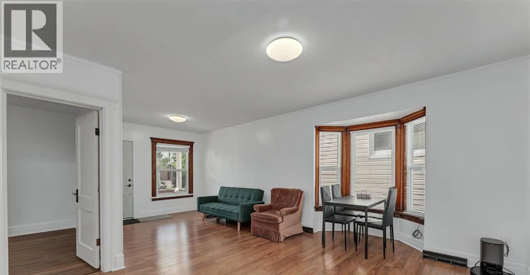 UPPER-1166 Pierre Avenue, Windsor, ON, N9A 1L4 - 7