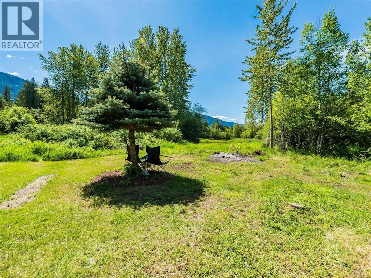 2209 Jenisa Road, Tarrys, BC, V1N 4P1 - 82