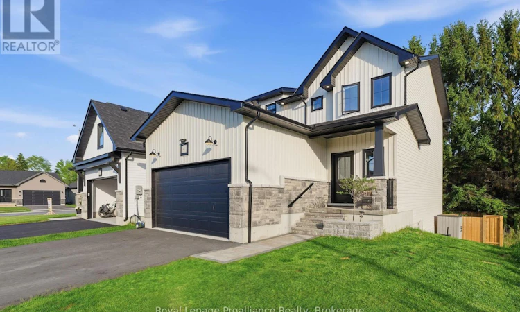 4 Mackenzie John Crescent