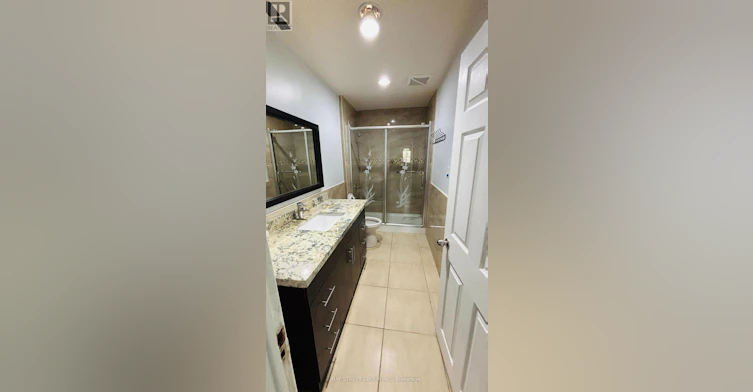 5 Warlock Crescent, Toronto, ON, M2K 2H8 - 7