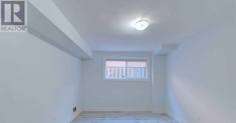 5 Warlock Crescent, Toronto, ON, M2K 2H8 - 9