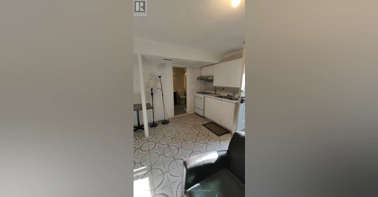 LOWER Basement 3 Charlton Boulevard, Toronto, ON, M2M 1C1