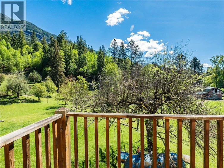2960 Upper Slocan Park Road, Slocan Park, BC, V0G 2E0 - 40
