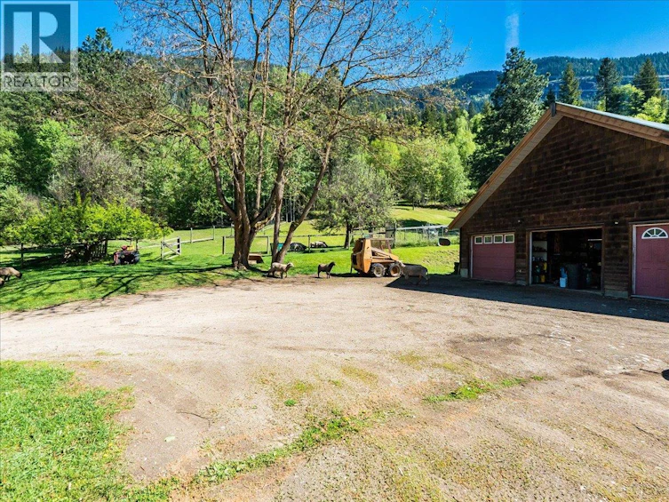 2960 Upper Slocan Park Road, Slocan Park, BC, V0G 2E0 - 11