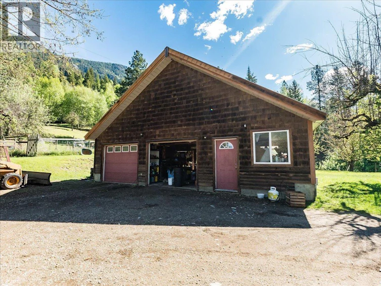 2960 Upper Slocan Park Road, Slocan Park, BC, V0G 2E0 - 10