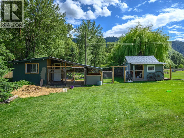 6934 6 Highway, Coldstream, BC, V1B 3H1 - 37