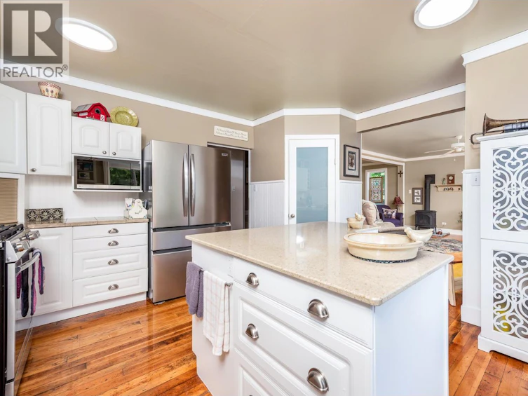 6934 6 Highway, Coldstream, BC, V1B 3H1 - 12