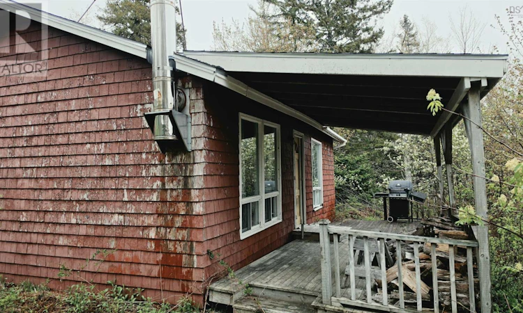105 Evergreen Road