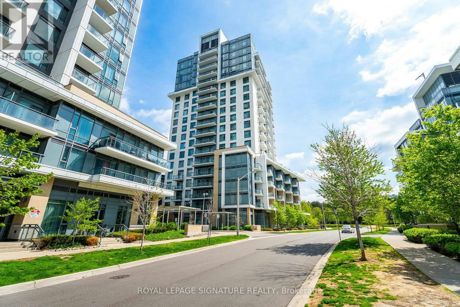 358-60 Ann O'reilly Road, Toronto, ON, M2J 0C8