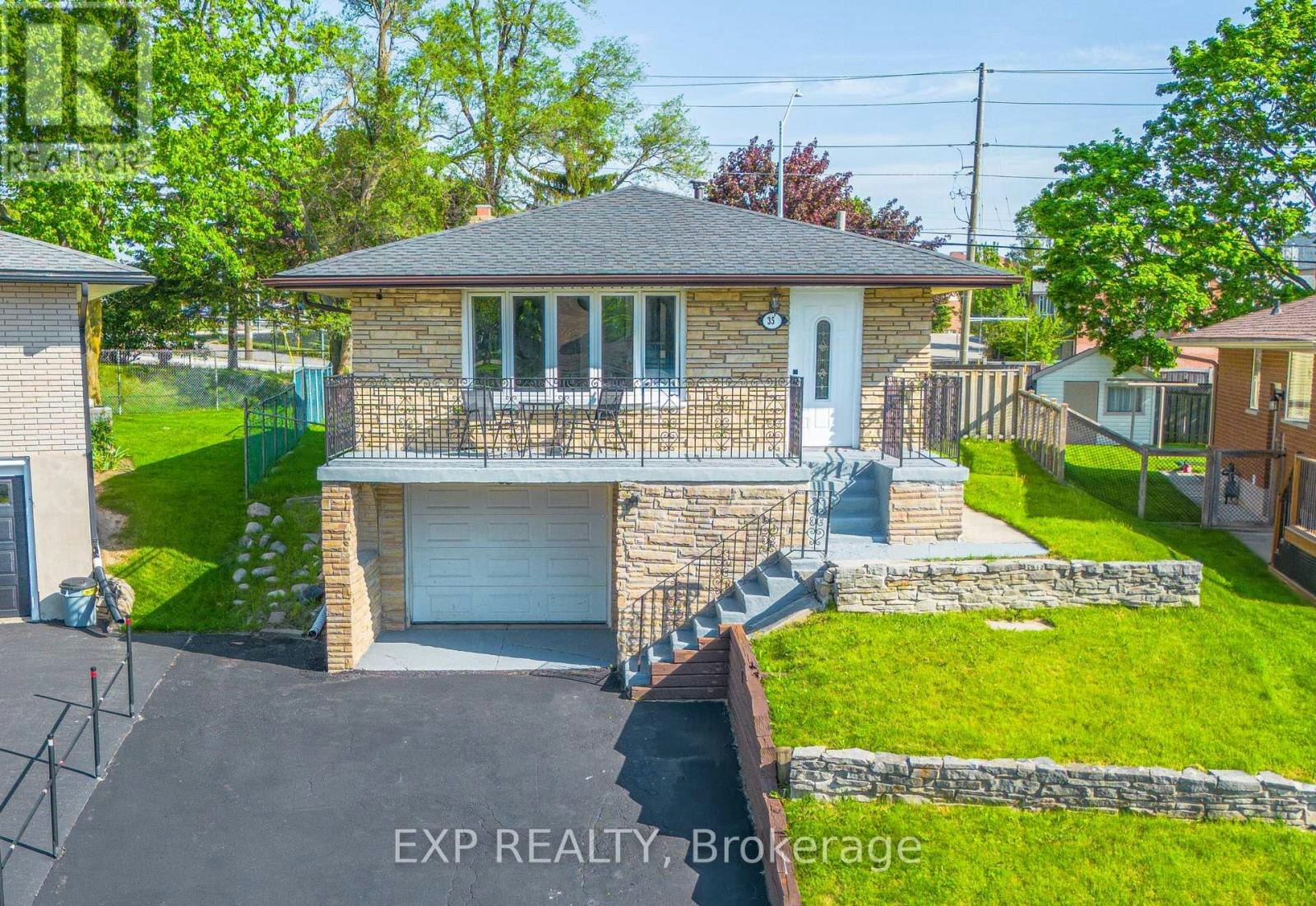 35 Hillsborough Crescent, Kitchener, ON, N2E 1J5