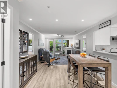 304-5556 14 Avenue - 2