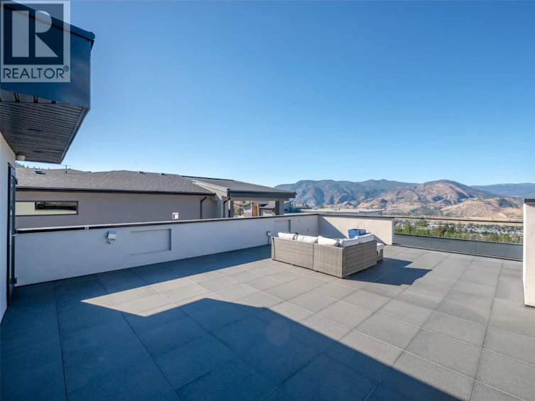 2776 Hawthorn Drive, Penticton, BC, V2A 0C2 - 54