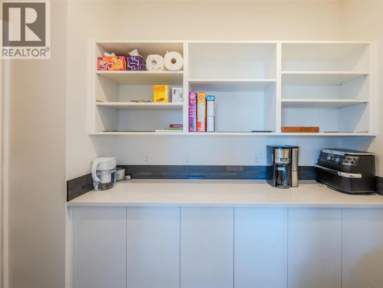 2776 Hawthorn Drive, Penticton, BC, V2A 0C2 - 9