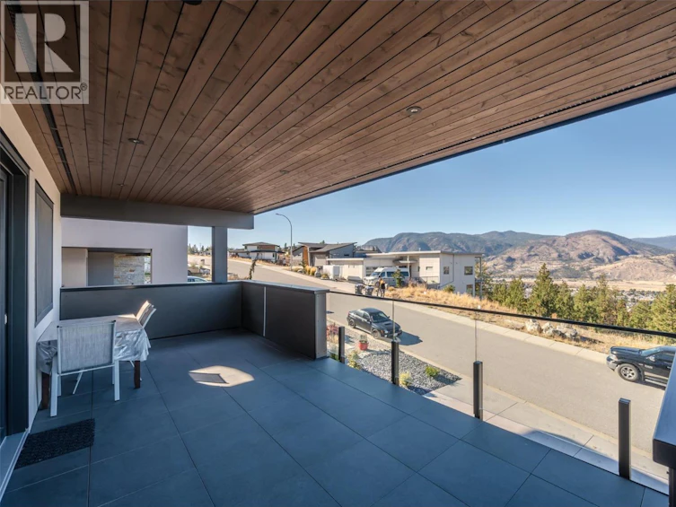 2776 Hawthorn Drive, Penticton, BC, V2A 0C2 - 25