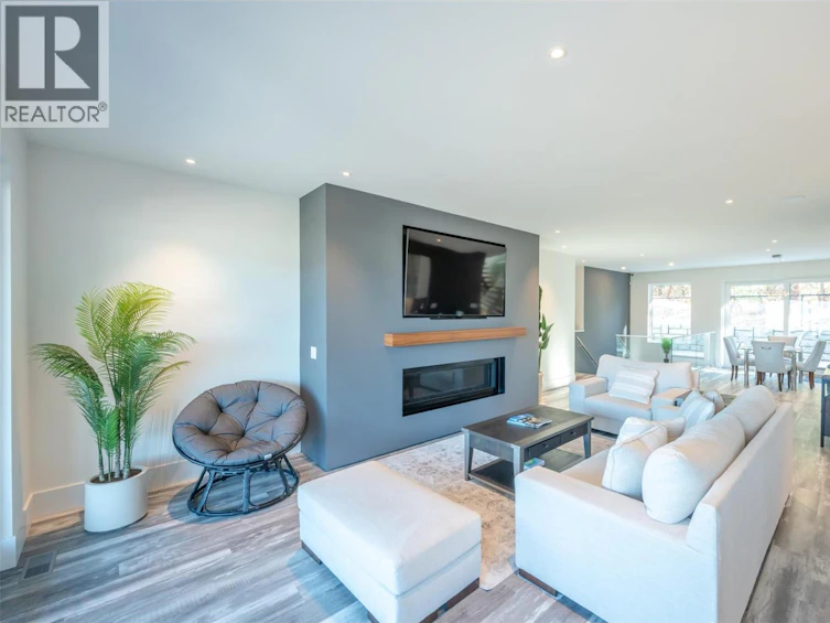 2776 Hawthorn Drive, Penticton, BC, V2A 0C2 - 14