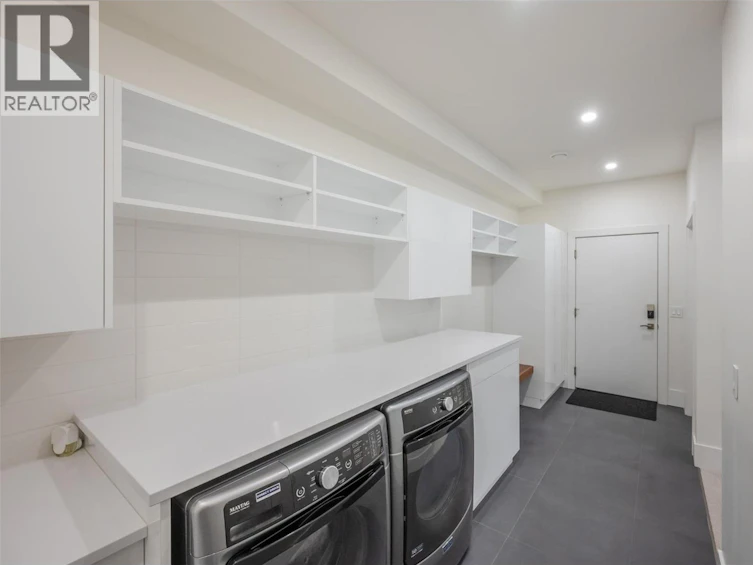 2776 Hawthorn Drive, Penticton, BC, V2A 0C2 - 65