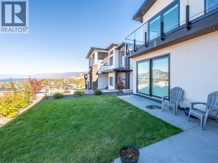2776 Hawthorn Drive, Penticton, BC, V2A 0C2 - 72