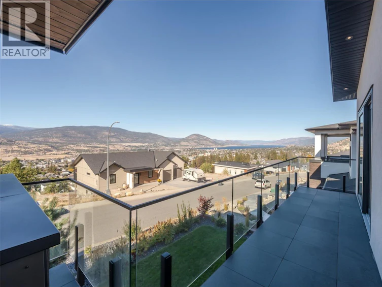 2776 Hawthorn Drive, Penticton, BC, V2A 0C2 - 26