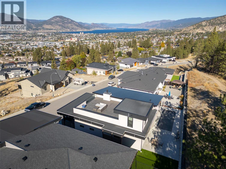 2776 Hawthorn Drive, Penticton, BC, V2A 0C2 - 3