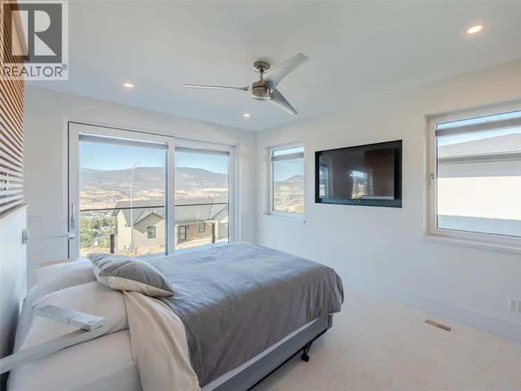 2776 Hawthorn Drive, Penticton, BC, V2A 0C2 - 37