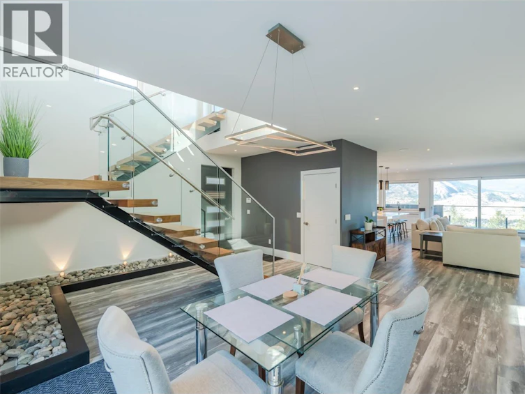 2776 Hawthorn Drive, Penticton, BC, V2A 0C2 - 22