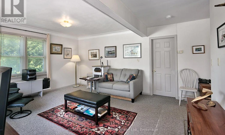 88 Gray Avenue