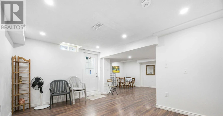579 Sheppard Avenue, Pickering, ON, L1V 1G1 - 8