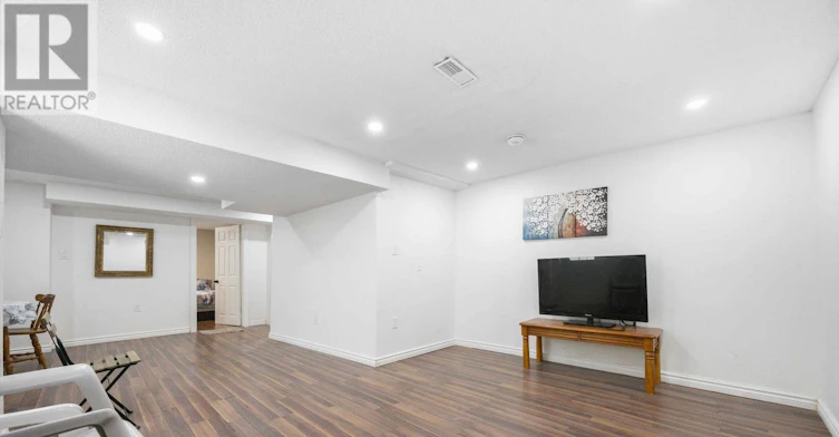 579 Sheppard Avenue, Pickering, ON, L1V 1G1 - 7