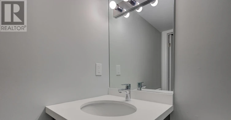 BSMT-1064 College Street, Toronto, ON, M6H 1A9 - 9