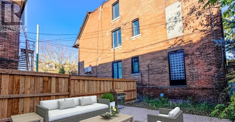 BSMT-1064 College Street, Toronto, ON, M6H 1A9 - 10