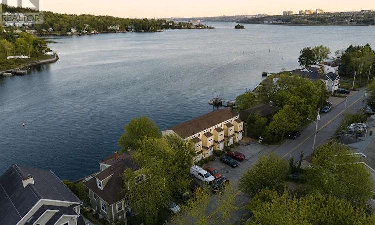 473 Shore Drive