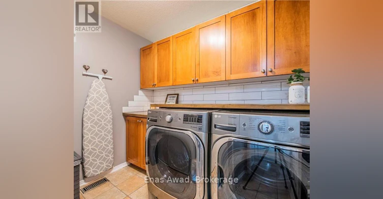 19 Farmfield Crescent, Ottawa, ON, K2M 2S9 - 13