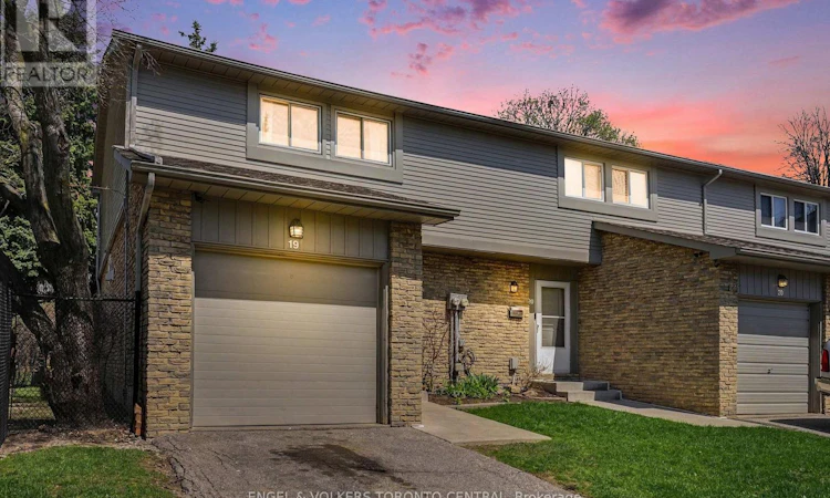 19-6779 Glen Erin Drive