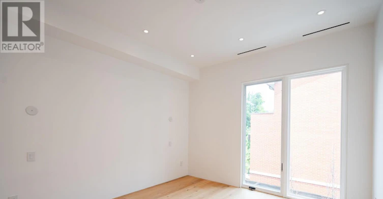 381 Madison Avenue, Toronto, ON, M4V 2W7 - 9